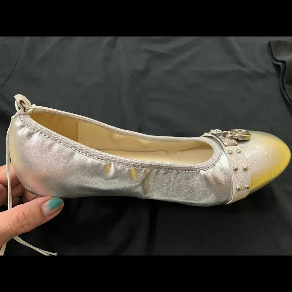 Michael Kors flat shoes Size 5 - Picture 3 of 7